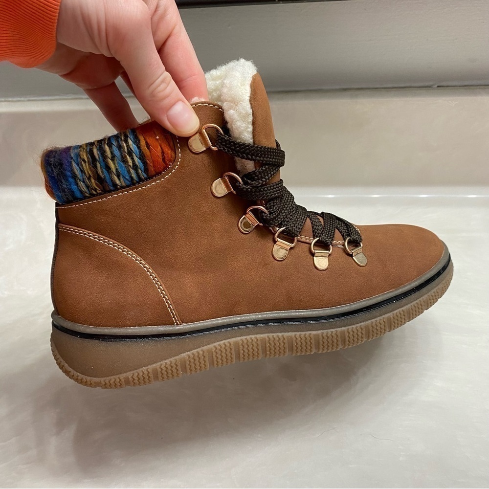 Brown Sherpa-Lined Hiker Boots | Björndal Everly 6.5 - Picture 15 of 15